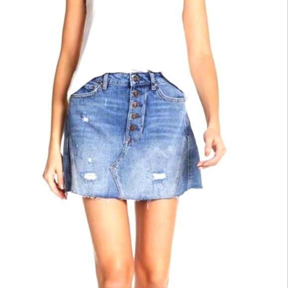Free People We The Free Button Fly A-Line Denim Jean Skirt Raw Hem Distressed 26 - Picture 1 of 6